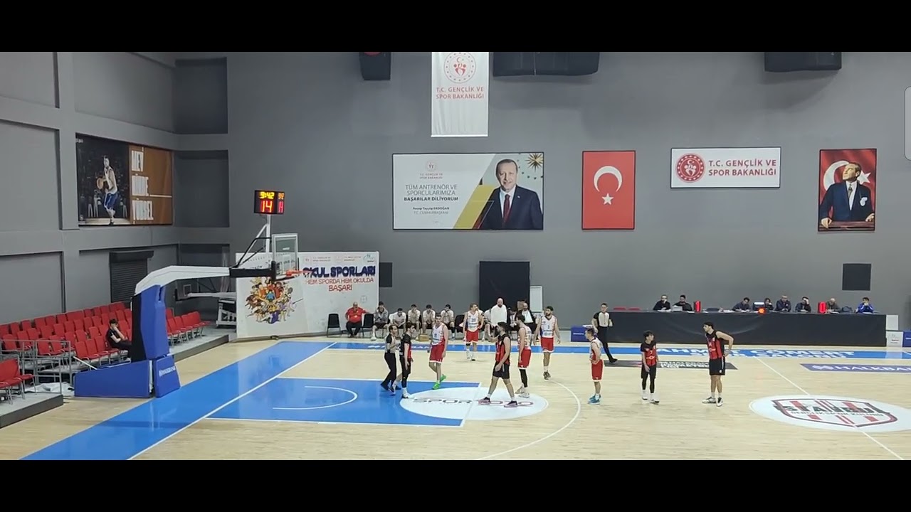 M.SERİMHAN SERİM 2025-26 USAK İBB 12 SAYİ/4 REB/2 ASİST/1 TC/7 VP
