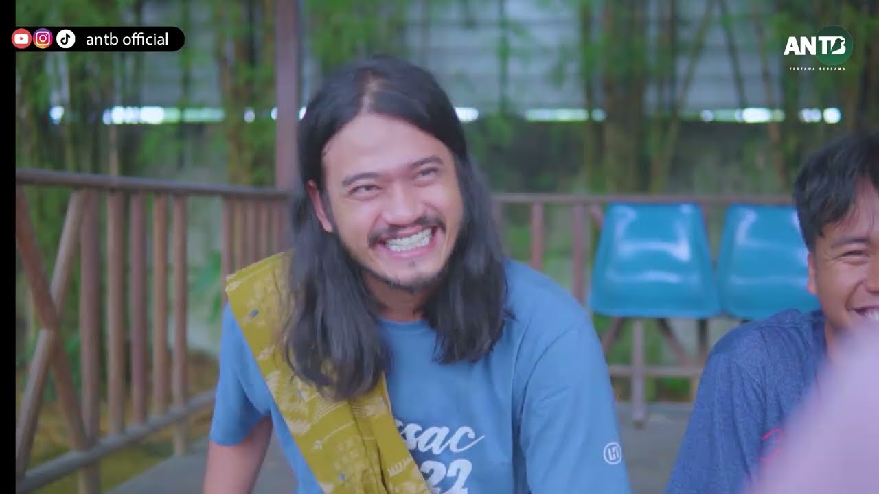 JOEL SEPATU BARU