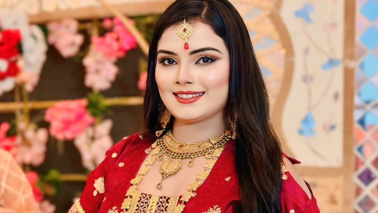 Mehwish Siyal Tik Toker New Viloge 2024
