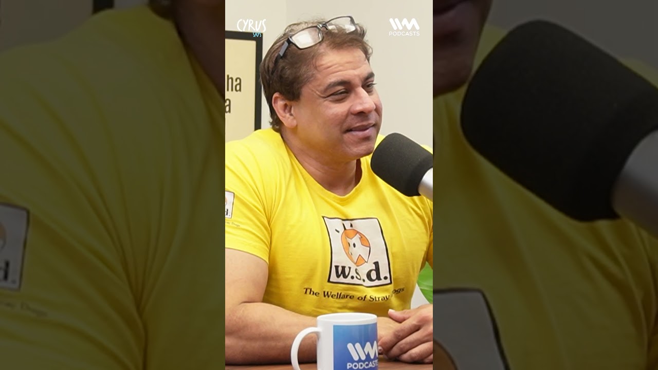 Govinda - The Politician dancing on stage! #govinda #govindadance #election #politics  #podcast