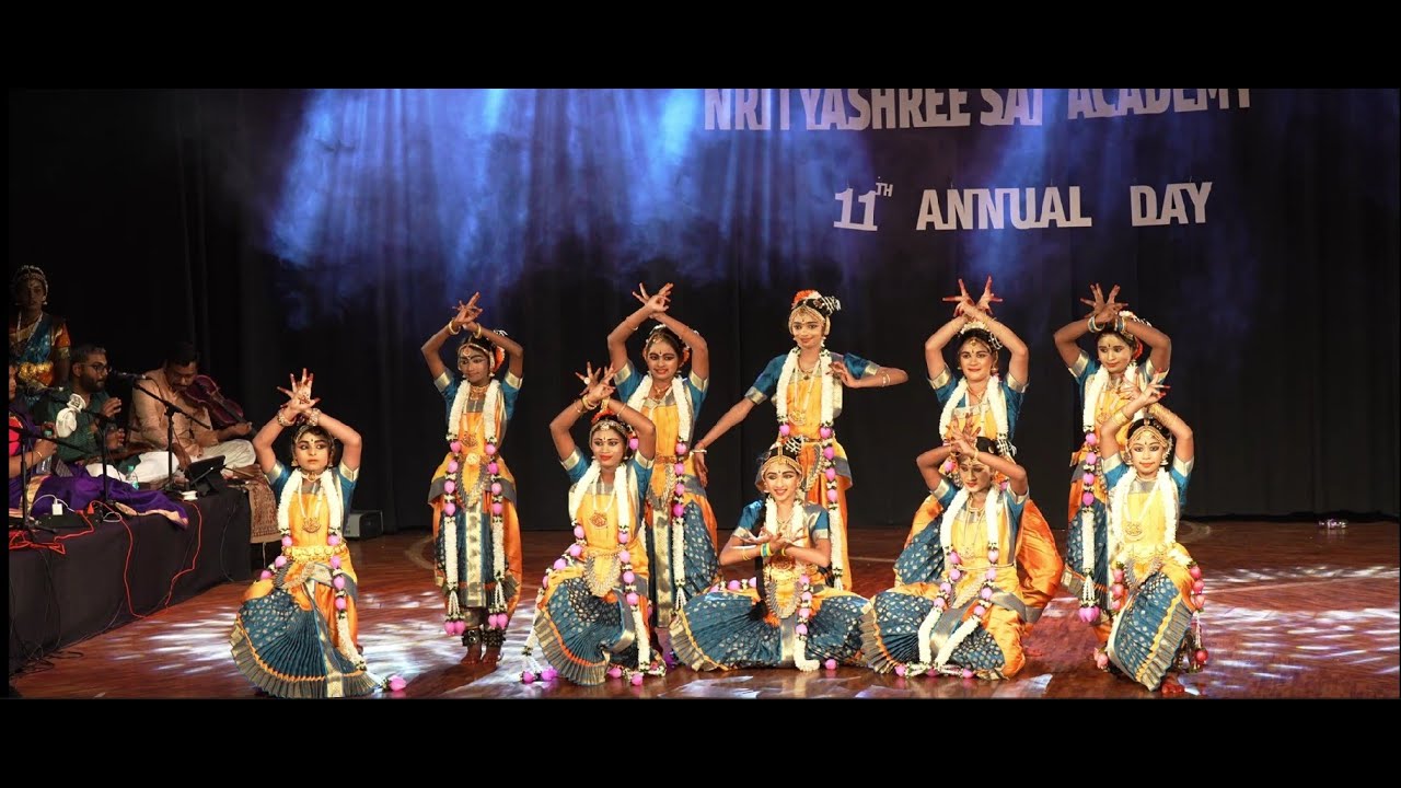 ✨Thiruppāvai’s Beloved: ✨Āṇḍāḷ in Kauthvam✨