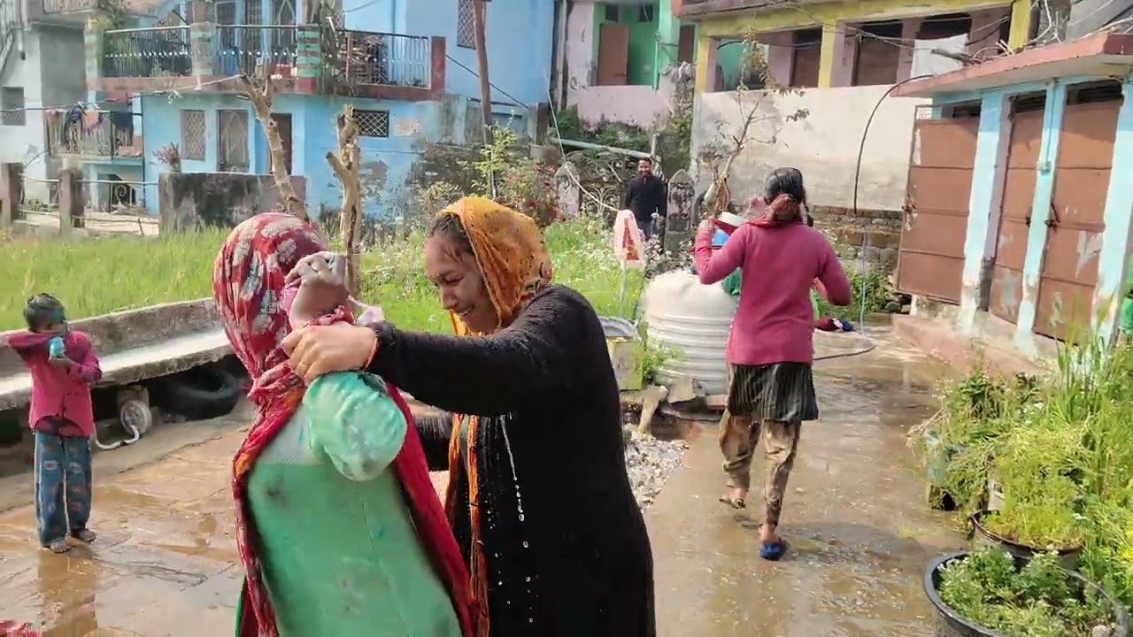 रंगों के त्योहार होली की हार्दिक शुभकामनाएं 🙏 #devbhumi #holispecial @rashmichauhan2807