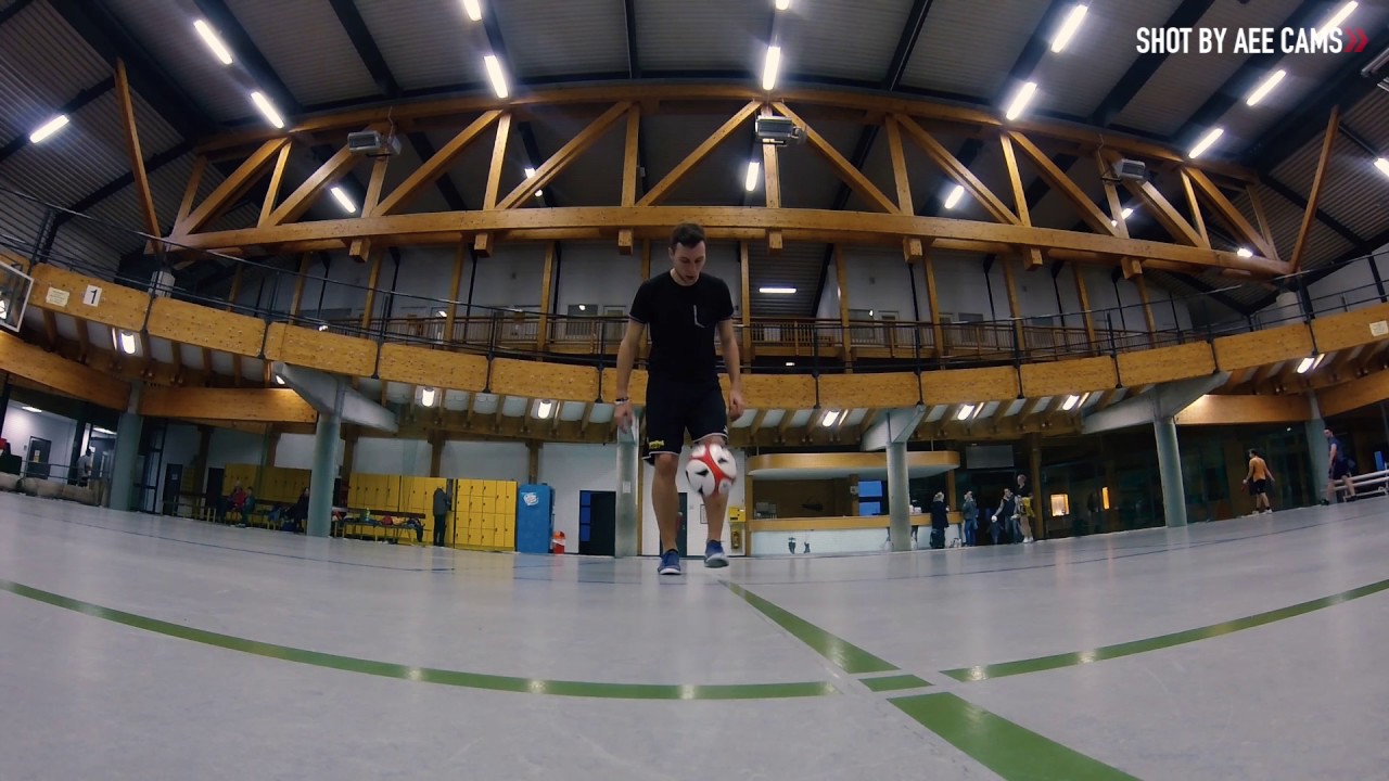 Mike Niidas meets AEE  Football Freestyle