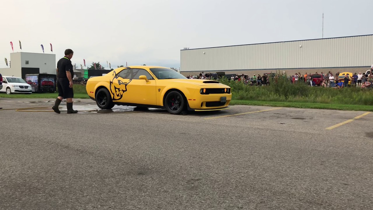 Dodge Challenger Demon Burnout