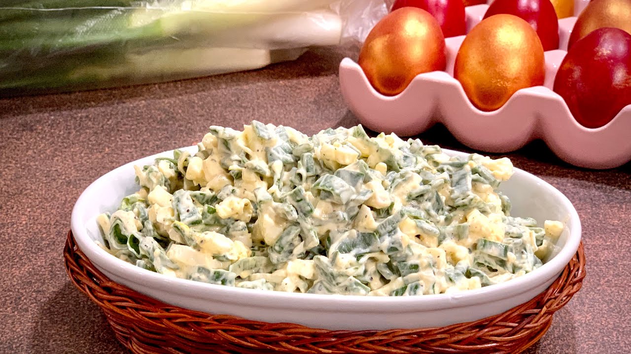 Салата с варени яйца и зелен лук- най-вкусна и най- бърза, пробвайте и ще се убедите!