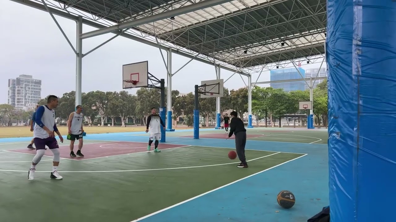 初四早上打球🏀嗨賴少不了 #basketball #insta360flow2ai追蹤模組 