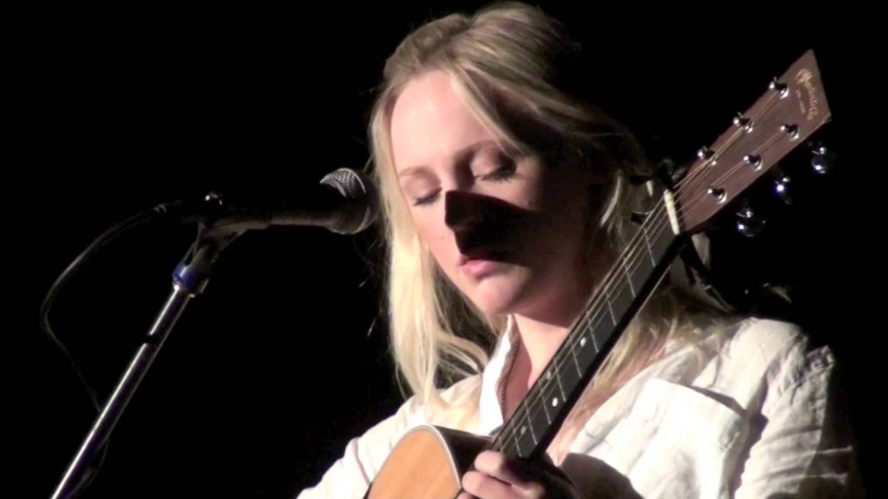 Laura Marling being a badass - Chicago 2013