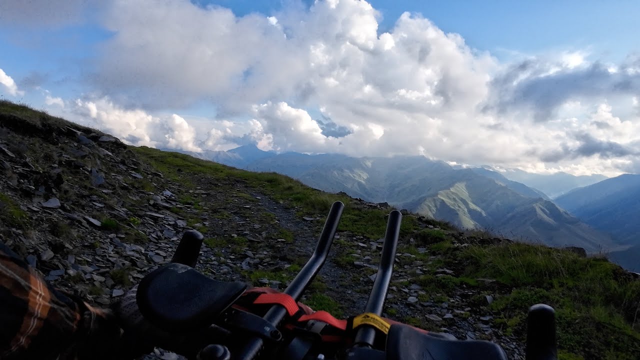 Gravel POV: Georgia Tusheti Naqaicho Pass (3'000 masl)