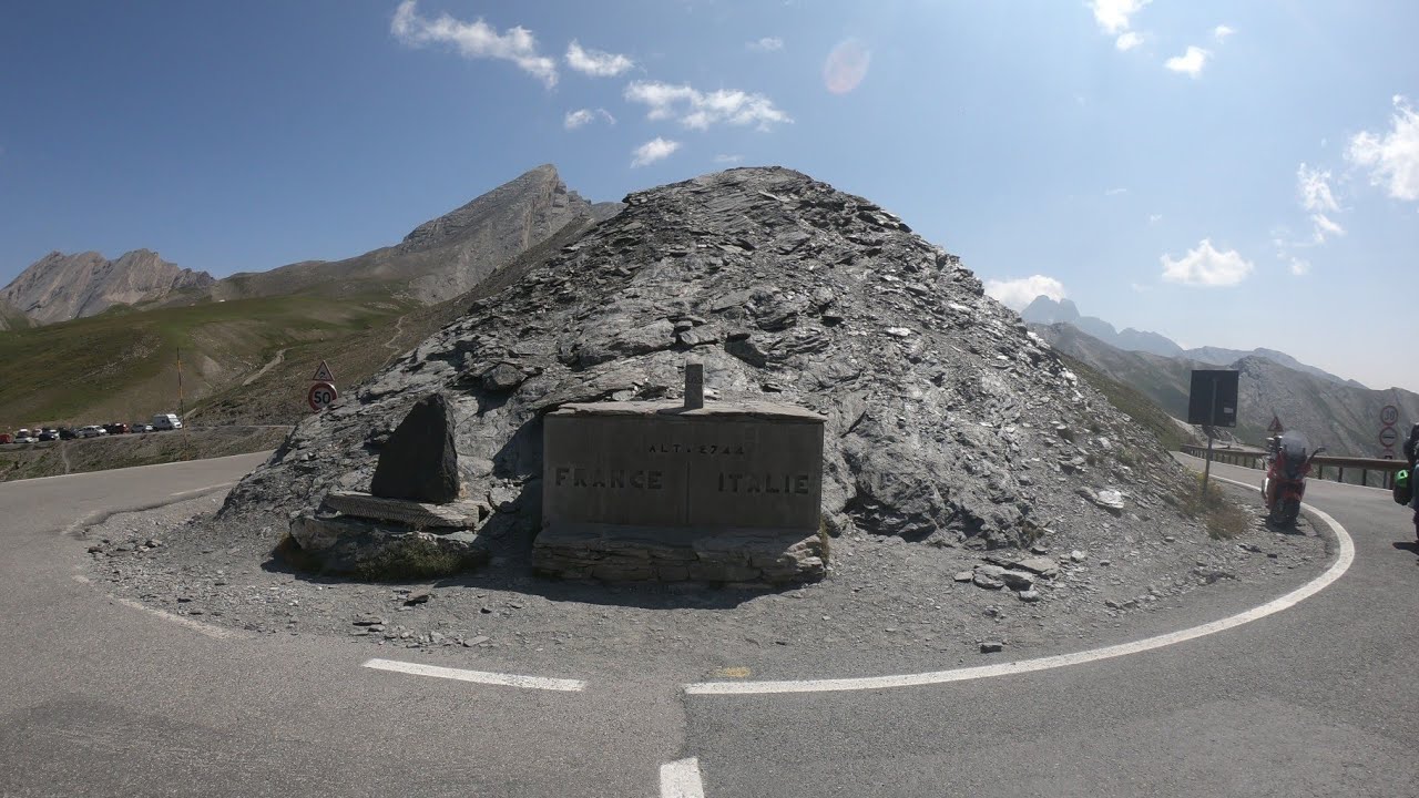colle dell'agnello, col de vars e colle della Maddalena in moto..