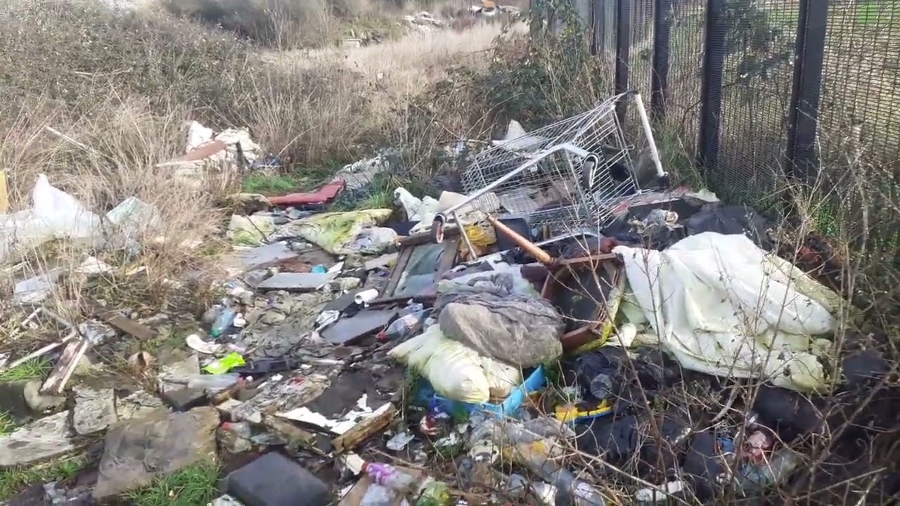 Peterborough Clean Up Campaign.  The Paston Ridings to Newborough Rd Cycleway.
