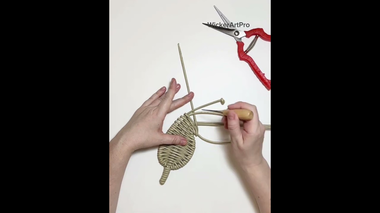 Master class on how to weave Butterflies. Wall decor