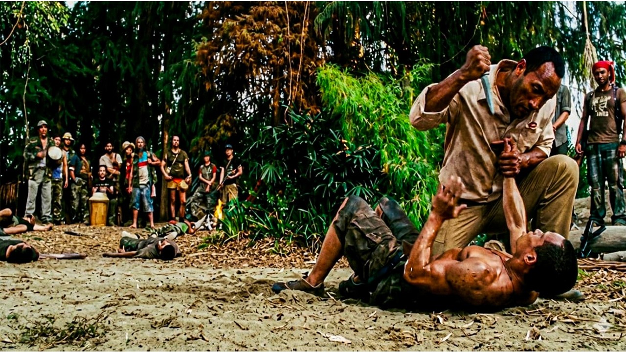 كنز في قلب الغابة ومطاردة مجنونة تقلب كل الموازين | ملخص فيلم The Rundown 2003 | افلام THE ROCK