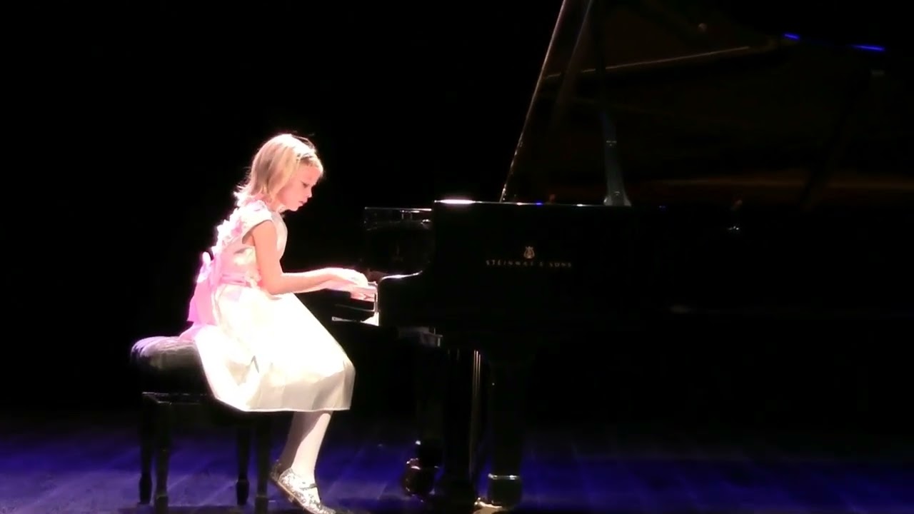 Katarina KLING - Menuet de Hervé-Pouillard