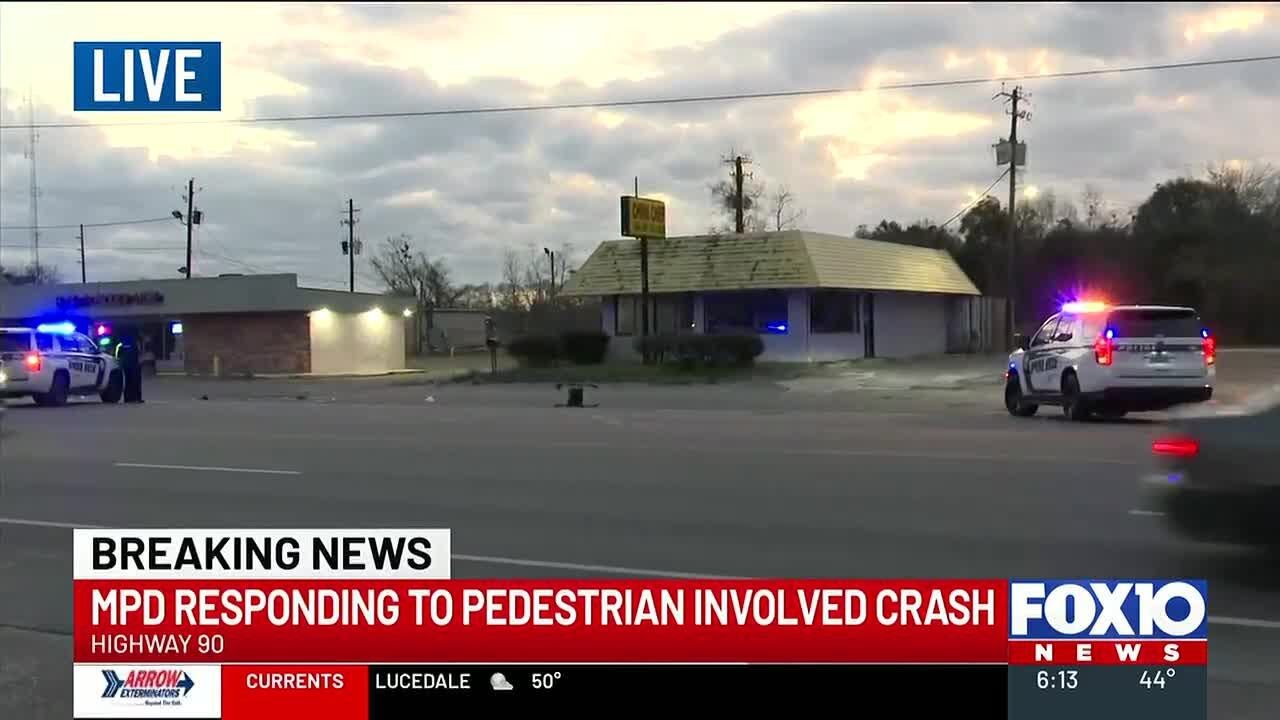 Mobile police respond to deadly accident involving a pedestrian on U.S. 90