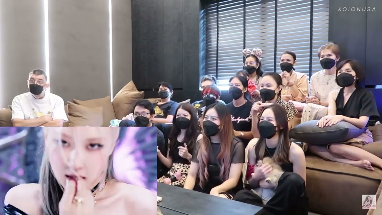 Lisa family reaction to &ldquo;Pink venom&rdquo; FAKE VIDEO!