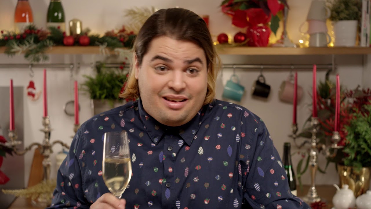 Brays Efe desmonta el mito de la cucharilla en la botella de cava #brindaconBrays
