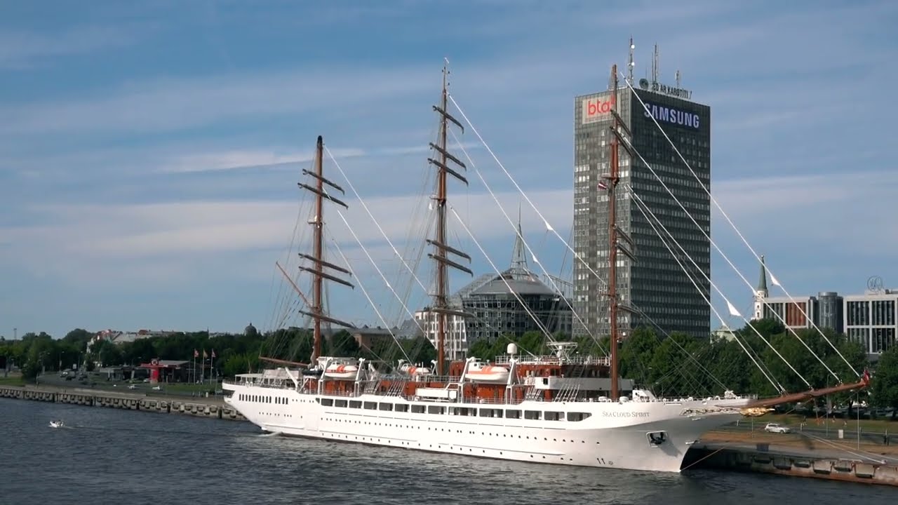 INESE GRESTE un HARIJS UŽĀNS - Es redzēju jūriņa