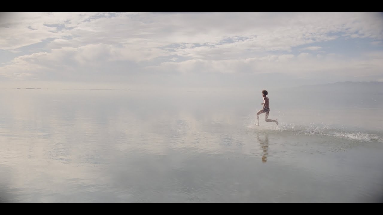 beabadoobee – Say Yes (Visualiser) – HELP(2)