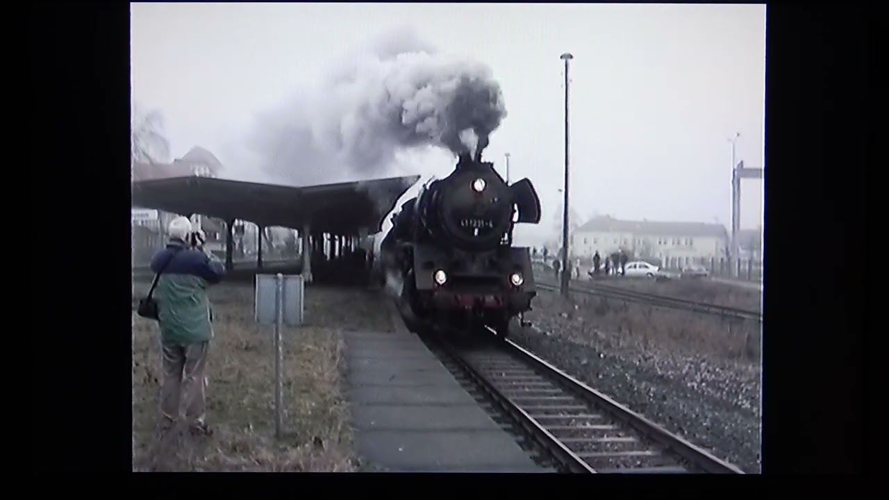 Dampflok 41 1144, 41 1231, 44 1486 en 65 1049 in Plandampf in Th&uuml;ringen febr 2004.
