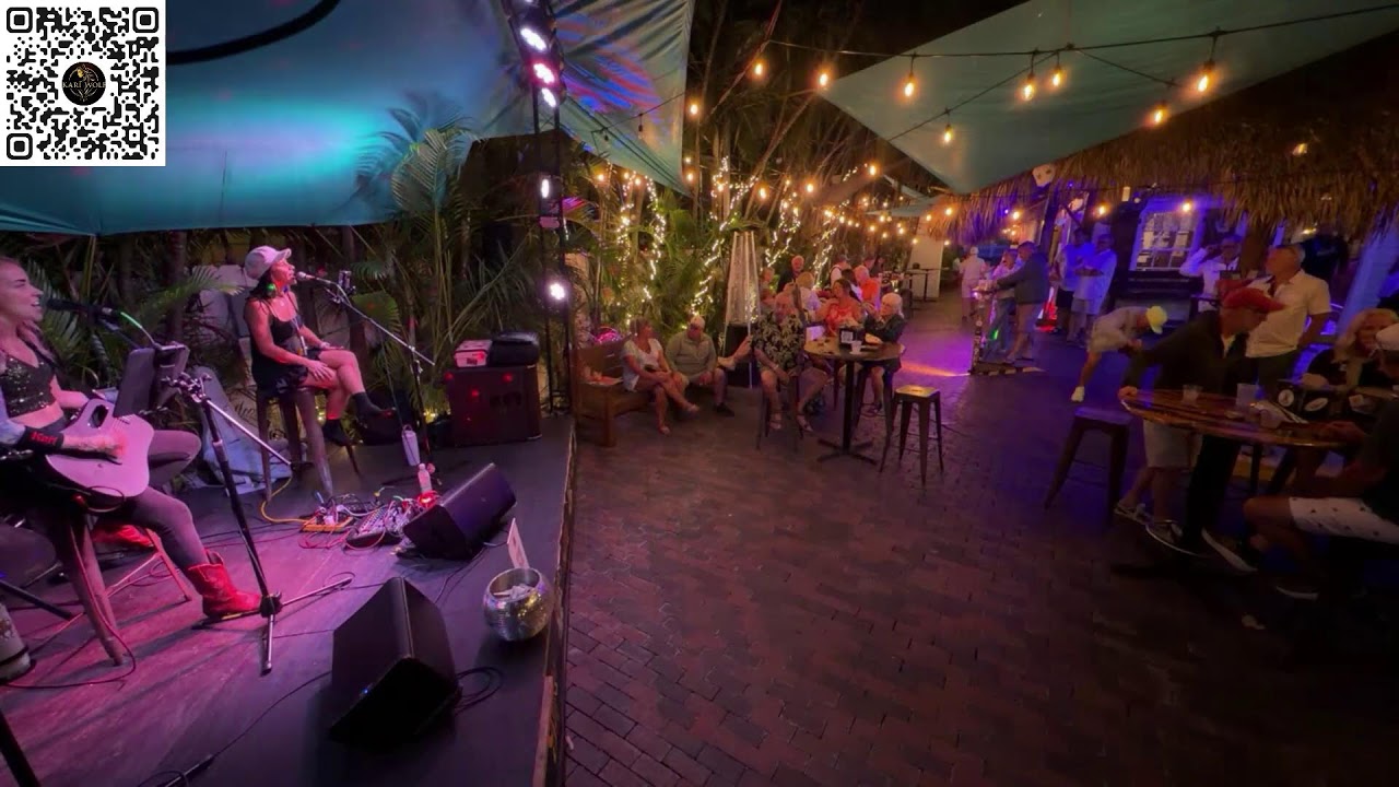 ElectroChicas! LIVE at Hanks in Key West! with Rochi Harrison, Gi Buxdorf, & Kari Wolf!