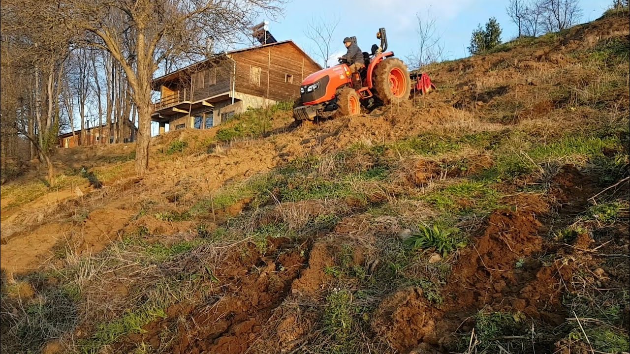 TEHLİKELİ SULARDA YÜZMEYİ SEVERİZ KUBOTA MK 5000 YİNE İŞ BAŞINDA...