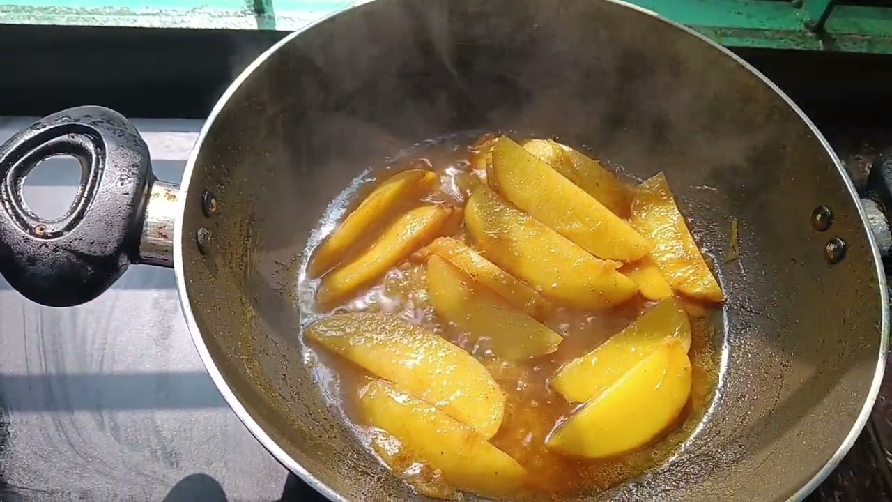 সকাল বেলা খেলাম আলু ভর্তা  ভাত