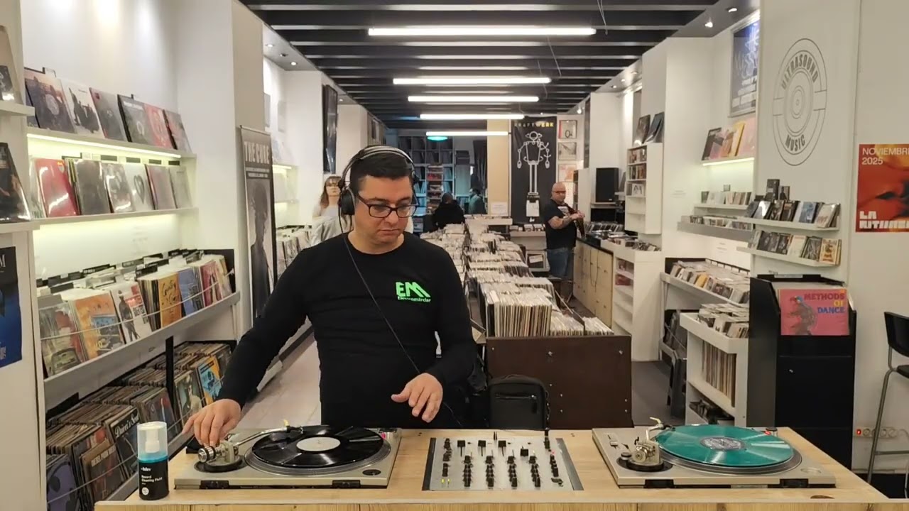 DEIBEAT MÁRCLAR  & JL MARTIN - 15 /11/ 2025 Vinyl set Ultrasound Music