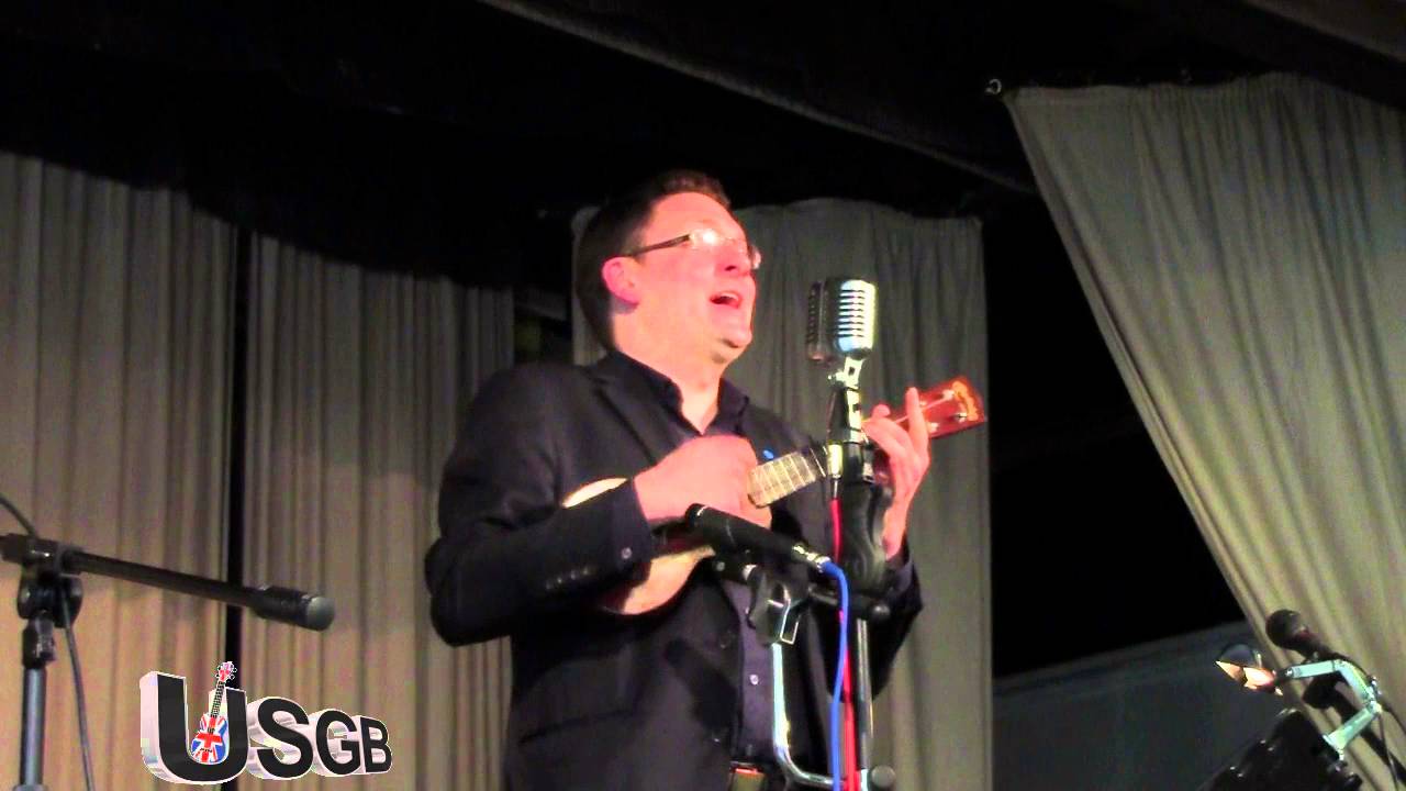 Andy Eastwood - Ukulele Medley