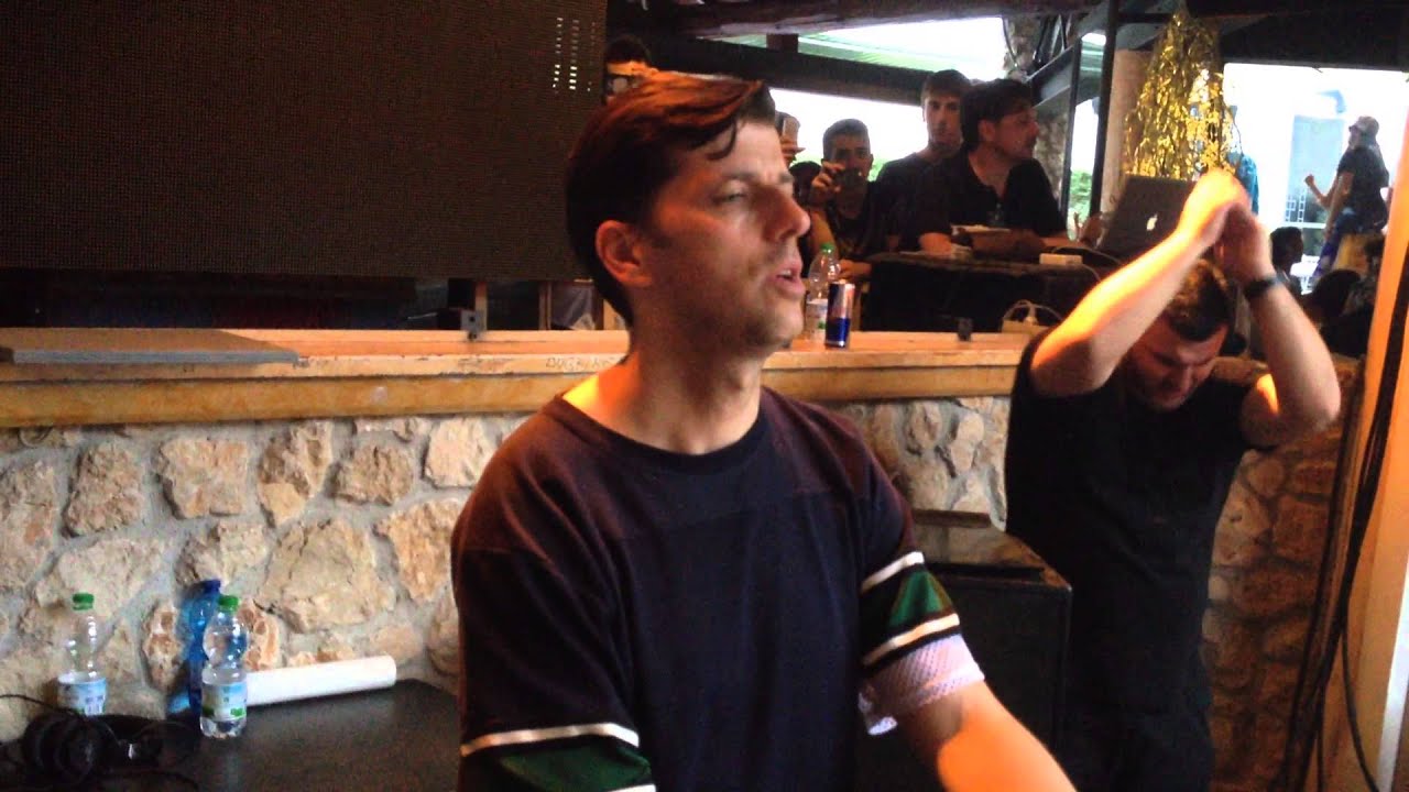 Dixon plays Turn Around @ il Muretto (Jesolo Beach - Italy) 21-06-2014