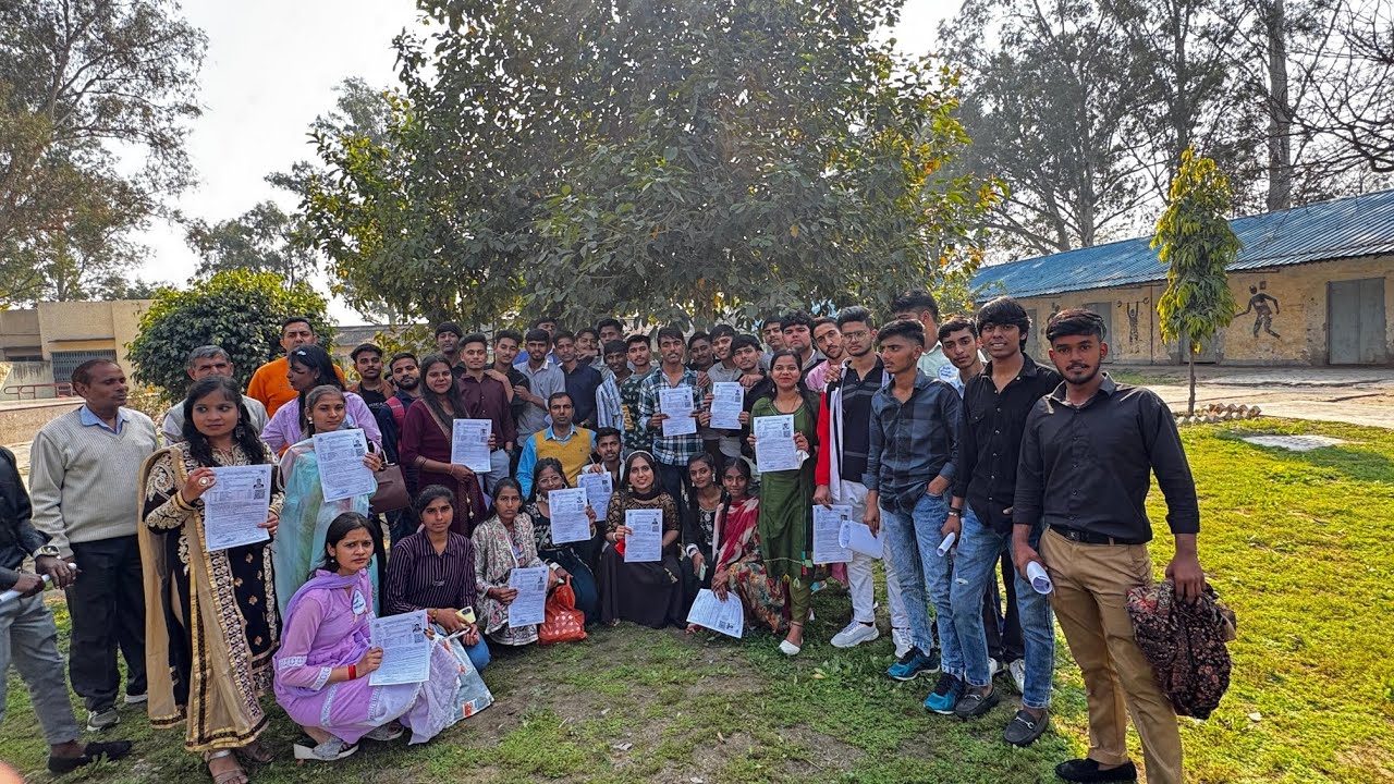 SCHOOL KE FAREWELL!!🥳❤️🥹 SAB HUA EMOTIONAL 😭   🎂सेलिब्रेशन किया 😍!! ❤️ BATCH 2024-25 😎❤️#dailyvlog