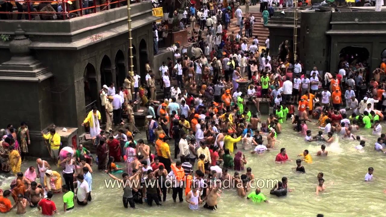 Nashik Kumbh: Thousands take holy dip during first 'shahi snan'