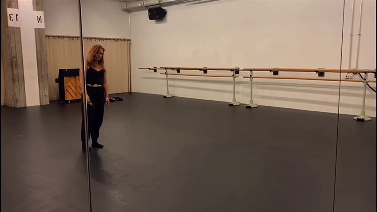 Idontwannabeyouanymore- contemporary choreography by @bellarriina , Billie Eilish