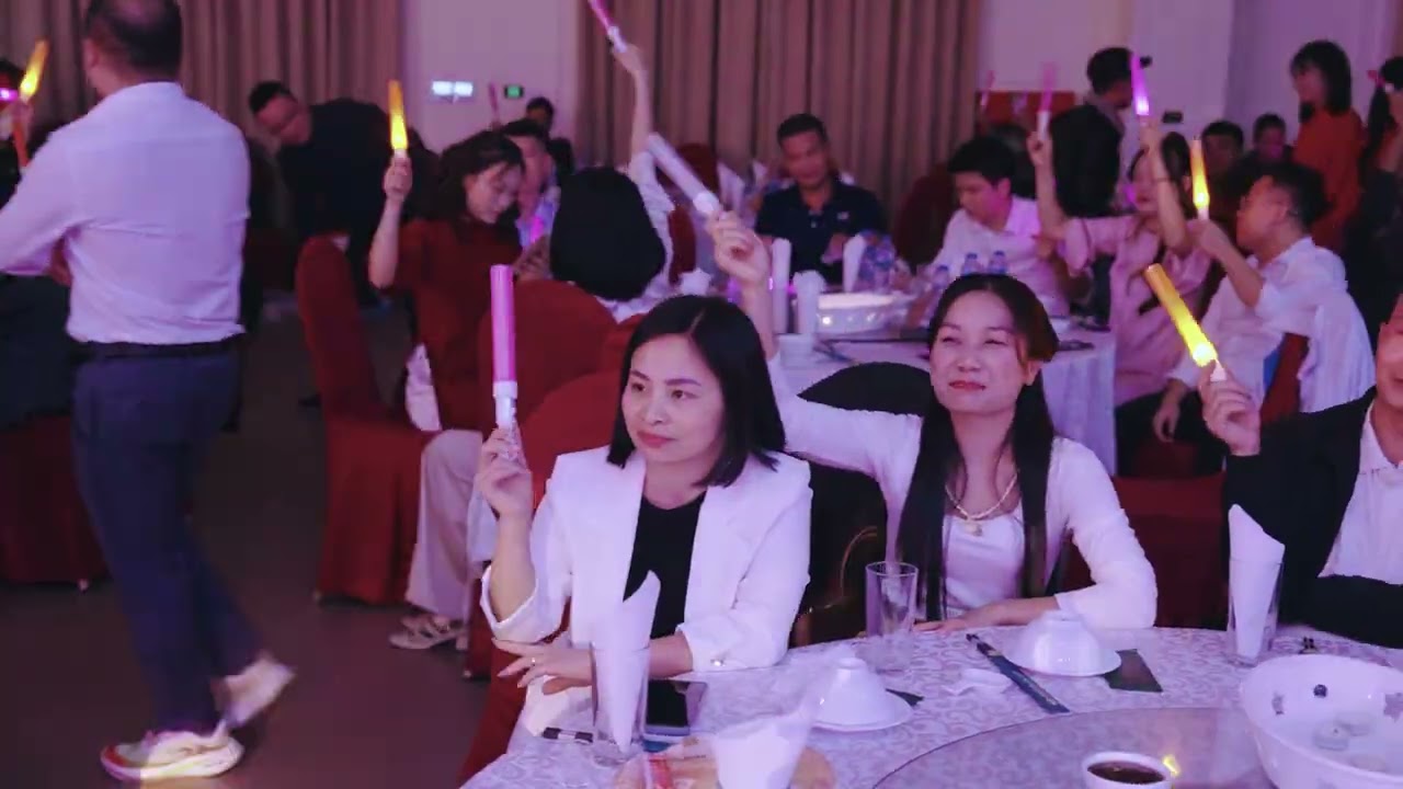 RR DONELLEY TẤT NIÊN 2026