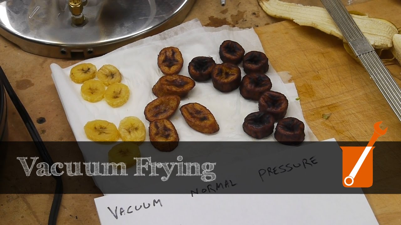 Vacuum and pressure frying fruits and vegetables