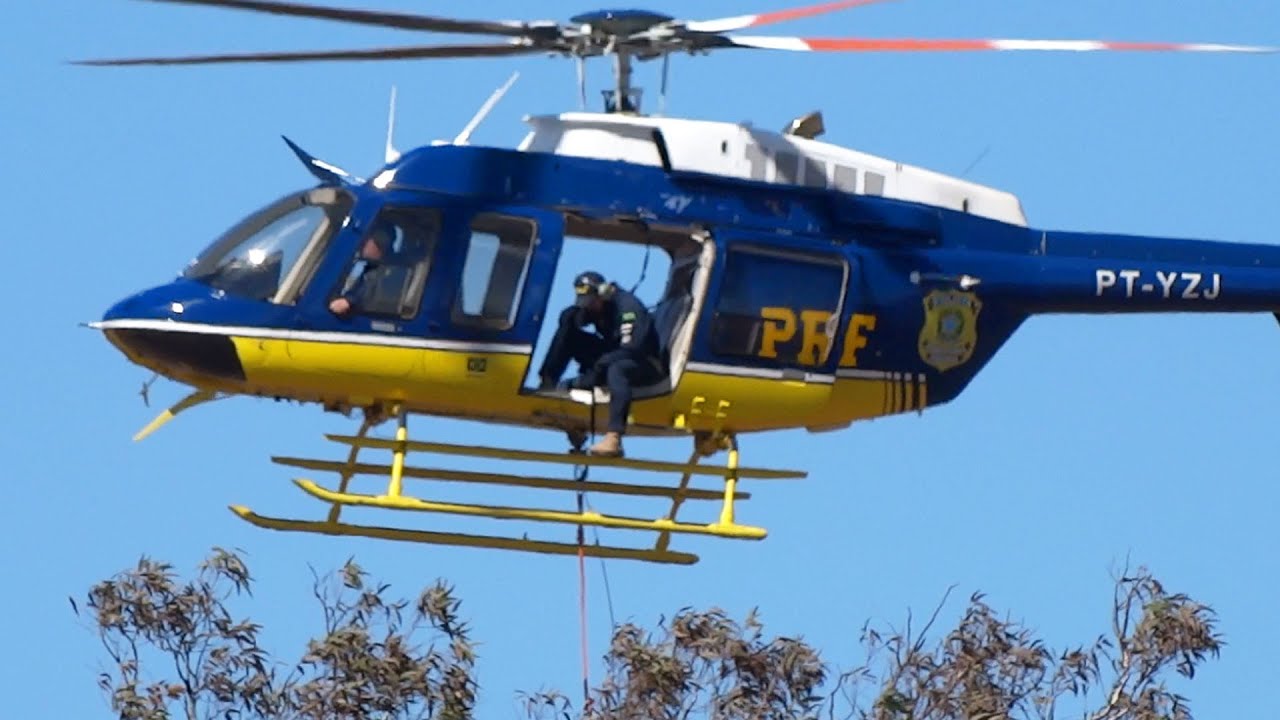 Helicóptero da Polícia Rodoviária Federal em Treinamento
