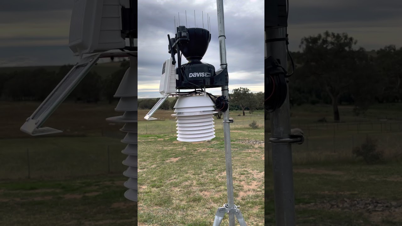 Davis Vantage Pro 2 Plus with 24hr aspirated fan