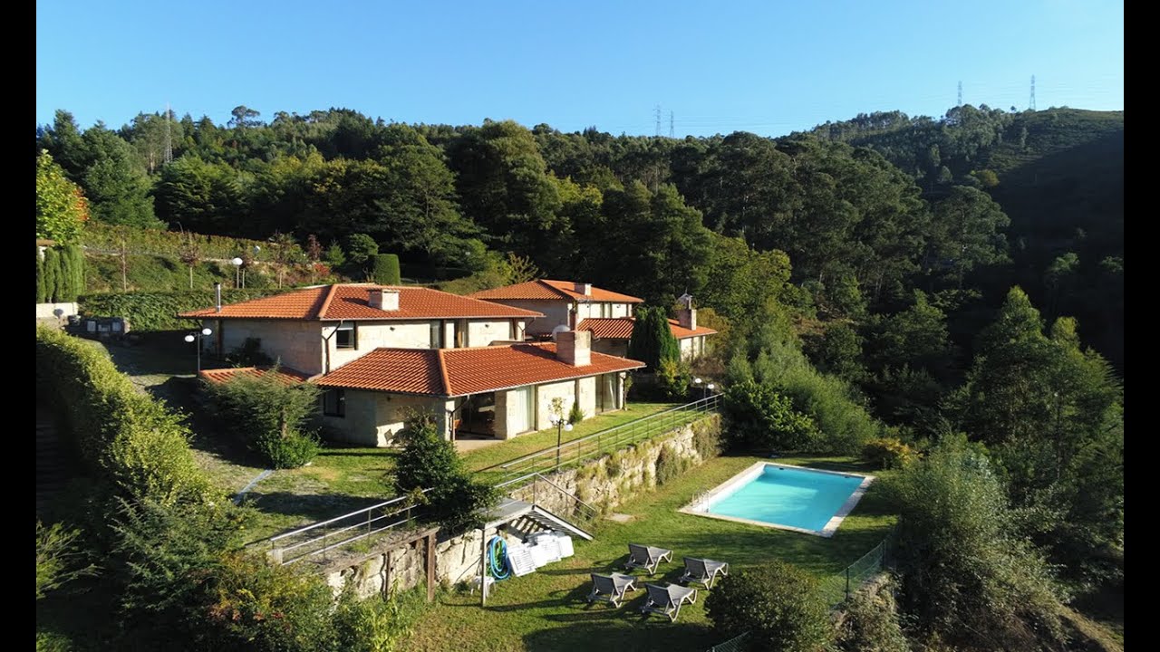 VENDIDO Moradia T4 no Gerês Caniçada com piscina , 4 bedroom House in Gerês    Braga