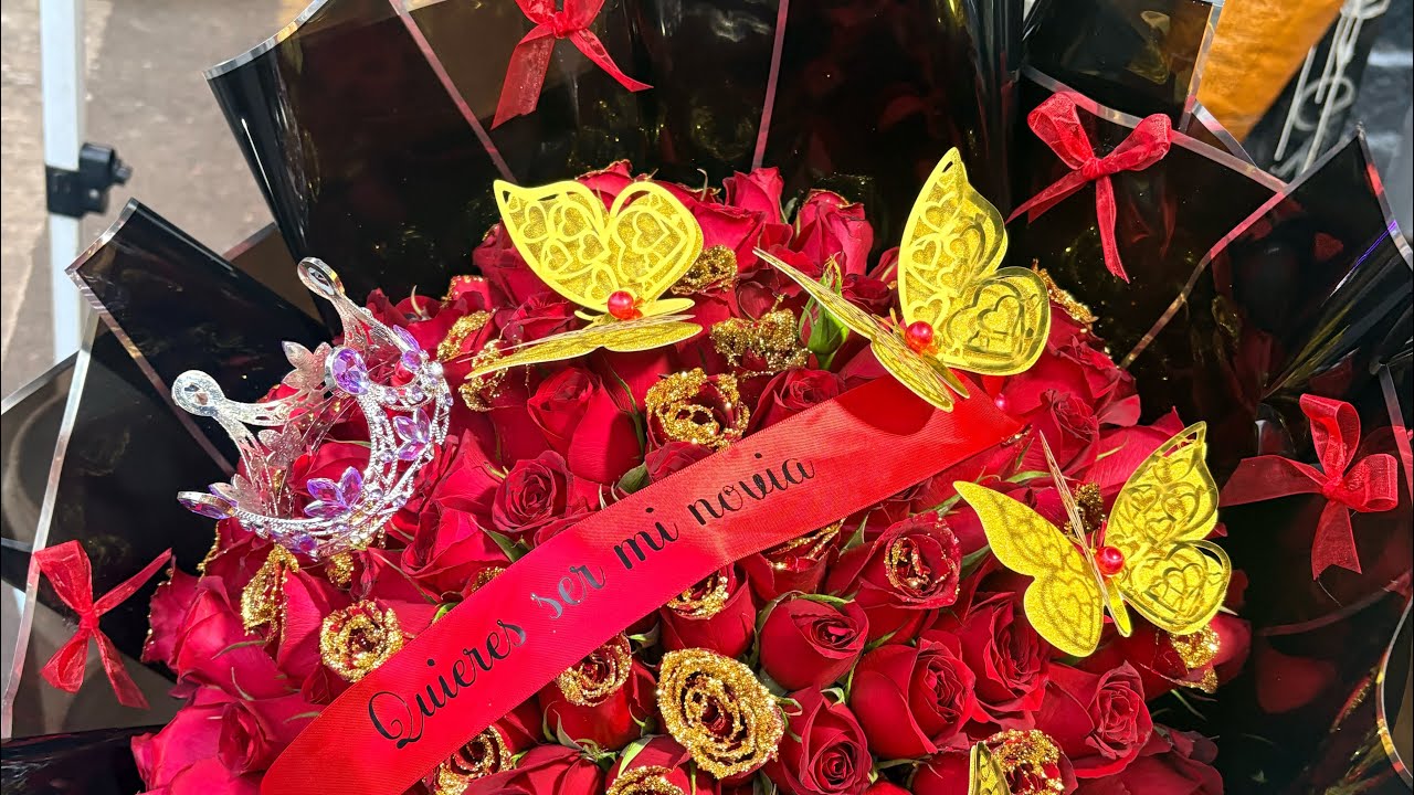 Ramo de rosas con diamantina 