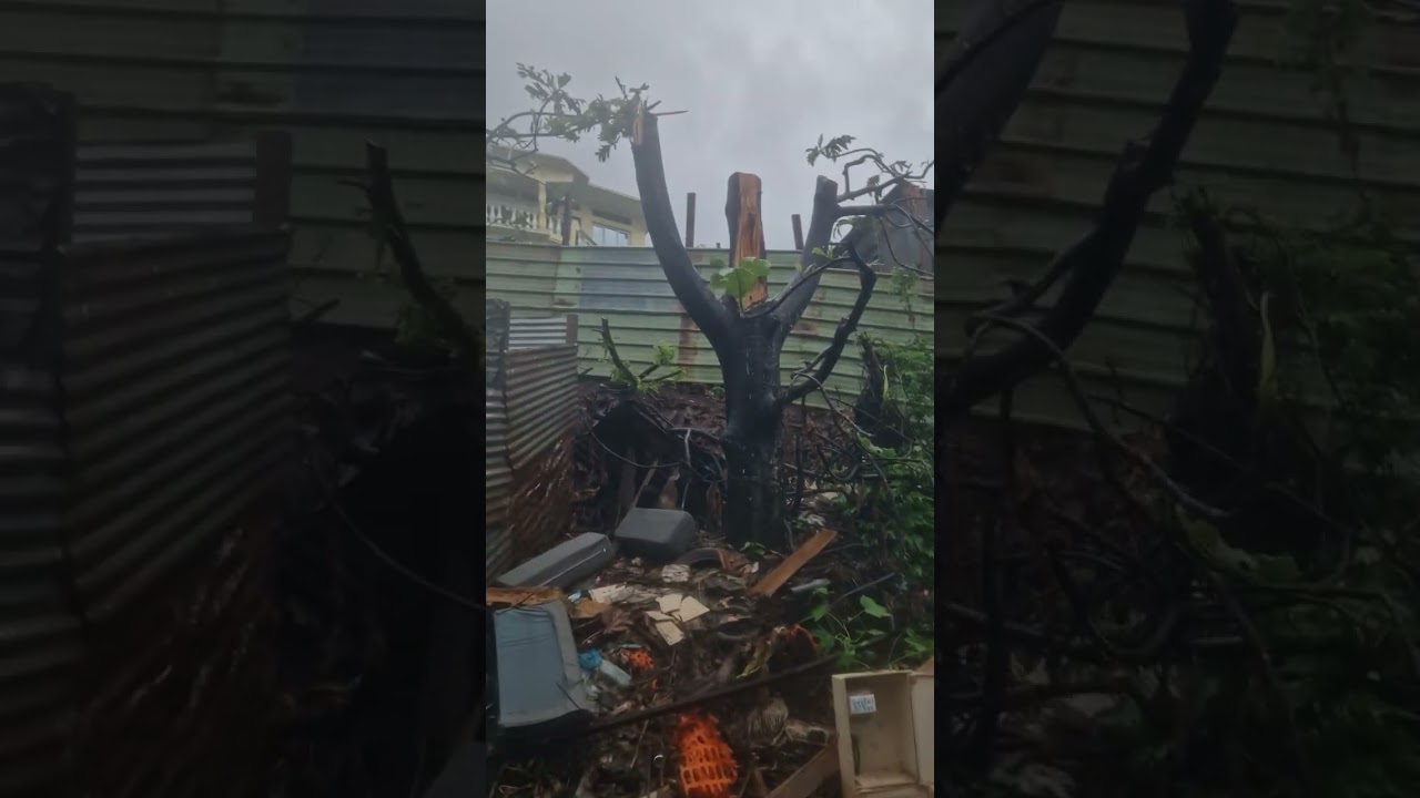Mayotte Cyclone Dikéledi dans la commune de M'tsamboro.