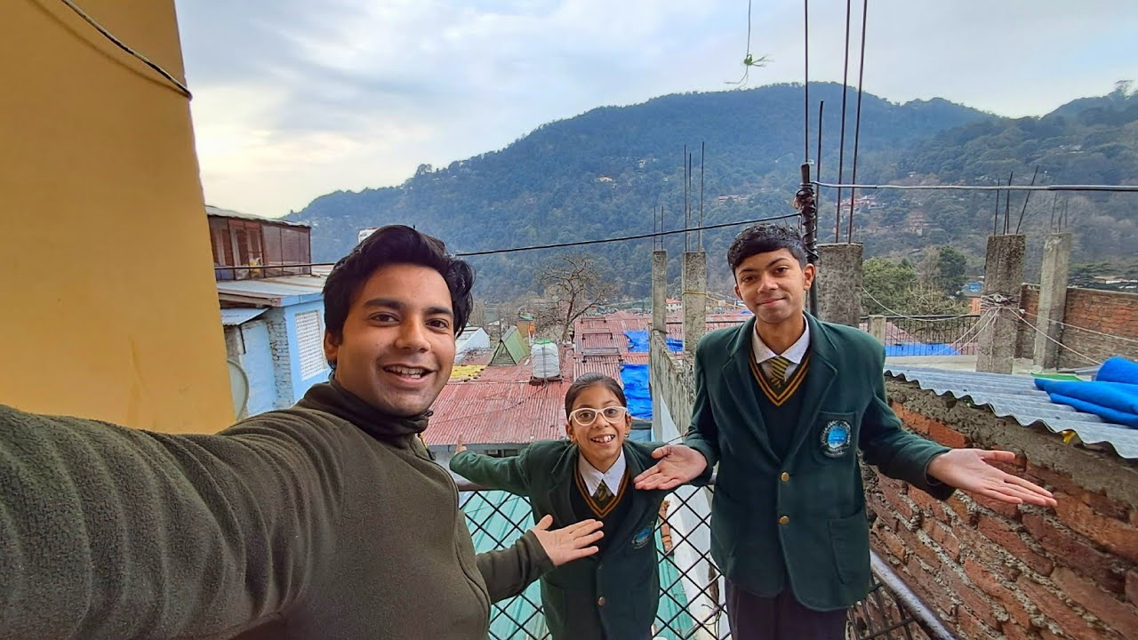 Aise Mausam Mein School Jana Pad Raha Hai 😨  Pahadi Lifestyle Vlog 
