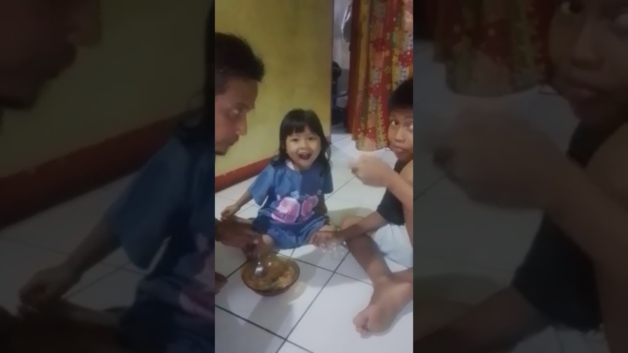 Makan Seblak rame rame