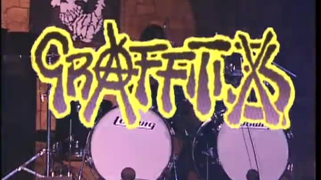 Graffiti 3X - Punks En Combate (En Vivo)