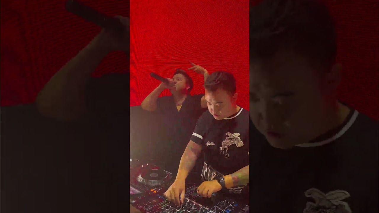 Hãy nhắm mắt lại đi, để đôi tai cảm nhận | Dj Dani x Siêu vũ trường H Club | Hclub.vn