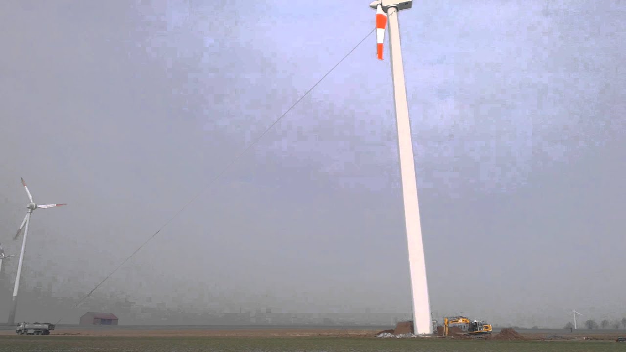 Südwind Windenergieanlage wird mit LKW 