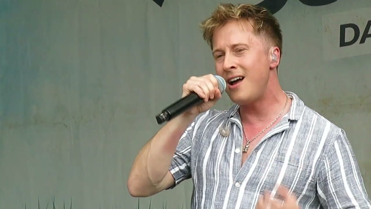 Daniel Sommer  - Live  - beim Schlagerolymp am 1.6.24 auf dem Zentralen Festplatz Berlin