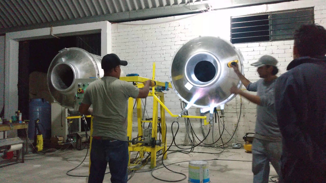 Capacitación practica moldeo rotacional tinacos. Flama abierta. Espumado. Mezcla en seco.