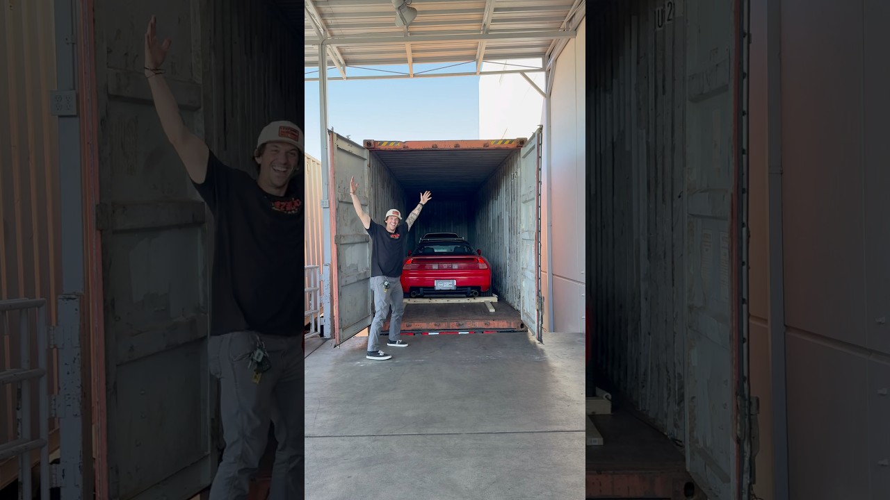 Fresh off the boat.. the NSX IS HERE! #jdm #honda #automobile