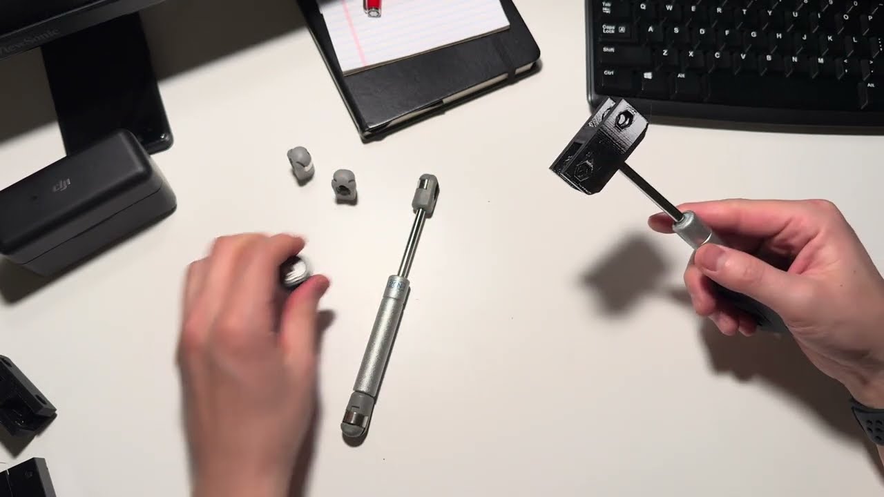 A fix for wobbly sit/stand desk