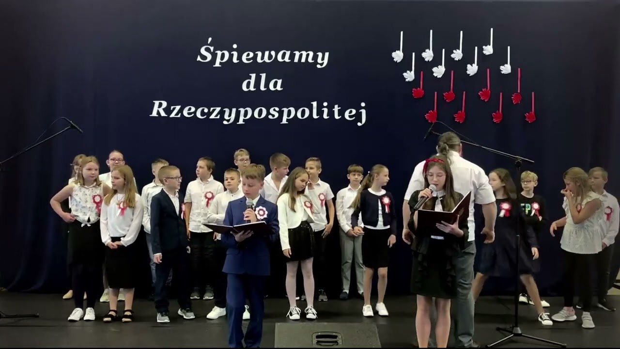 Śpiewamy dla Rzeczypospolitej - Koncert Pieśni Patriotycznych uczniów  SP1 w Przasnyszu