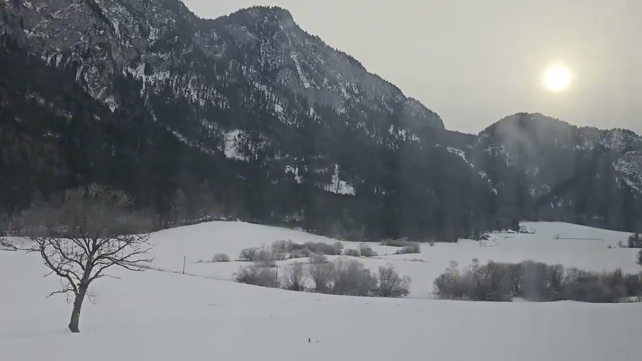 جولة بالقطار بين جبال الألب الخلابة مع طقوس ثلجي ❄️☃️ #اكسبلور #عفرين #youtubeshorts #deutschland 